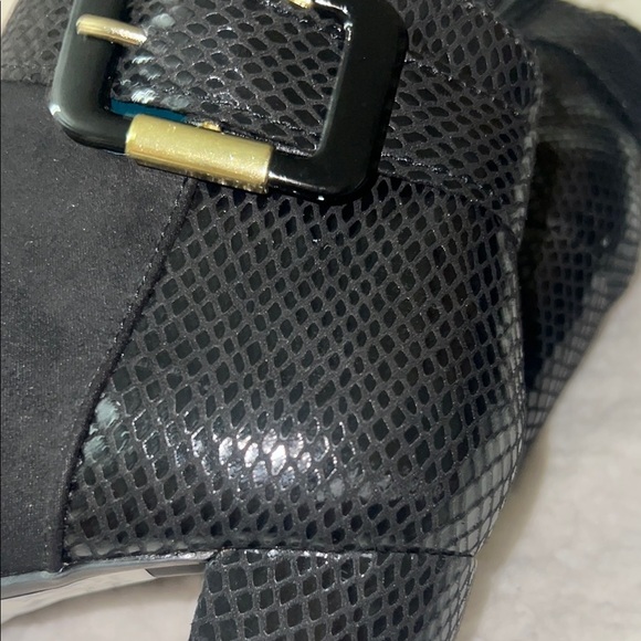 Karen Scott Black Heeled Boots with Sleek Silhouette - Picture 15 of 15